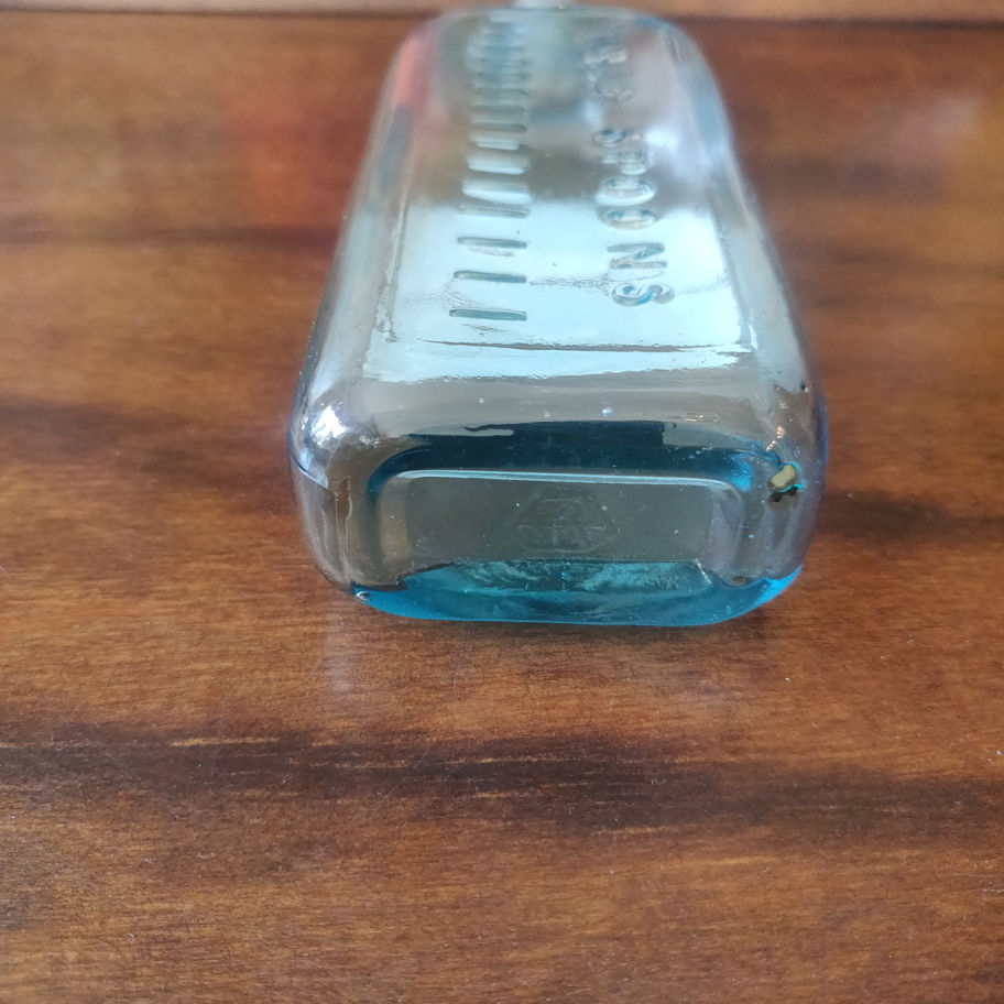 Antique Victorian late 19th or early 20th century Banbury & Co syrup of figs