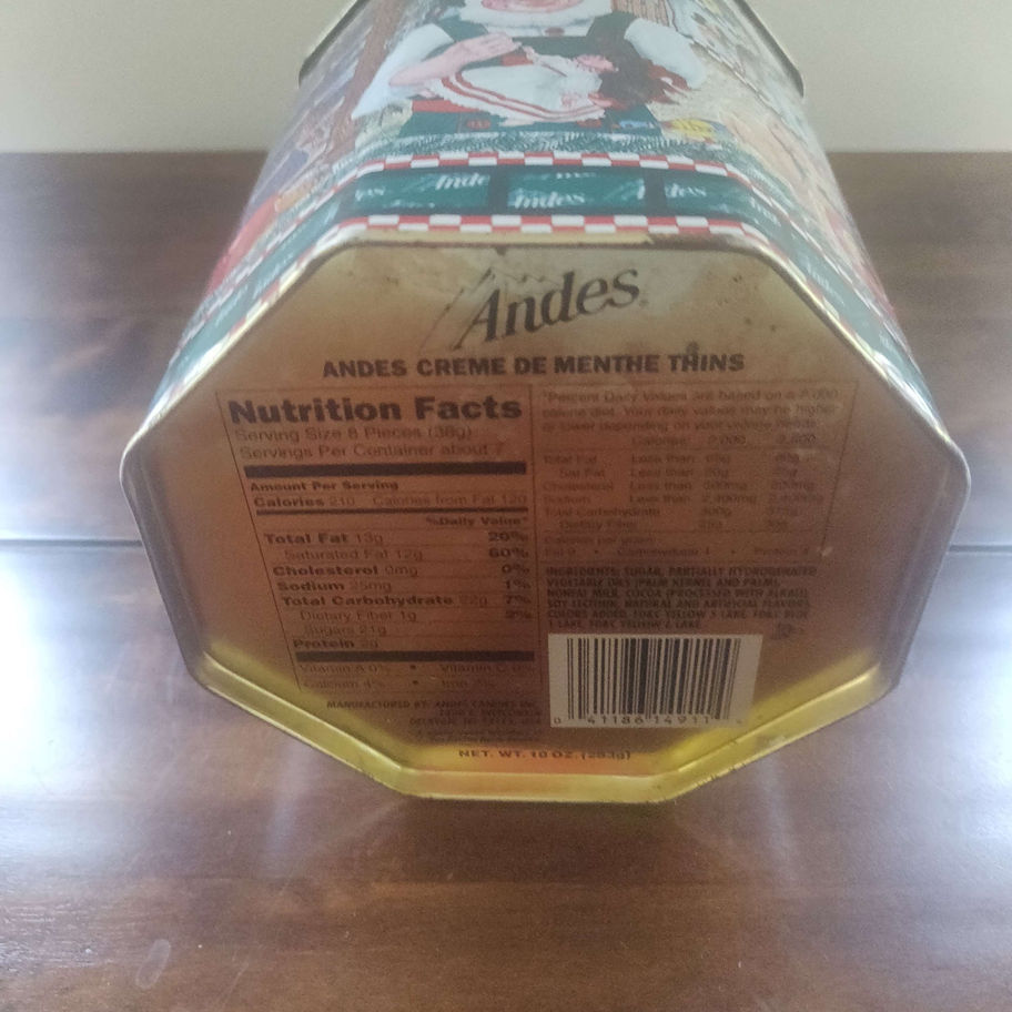 Vintage 1996 andes thin mint biscuit tin Xmas themed