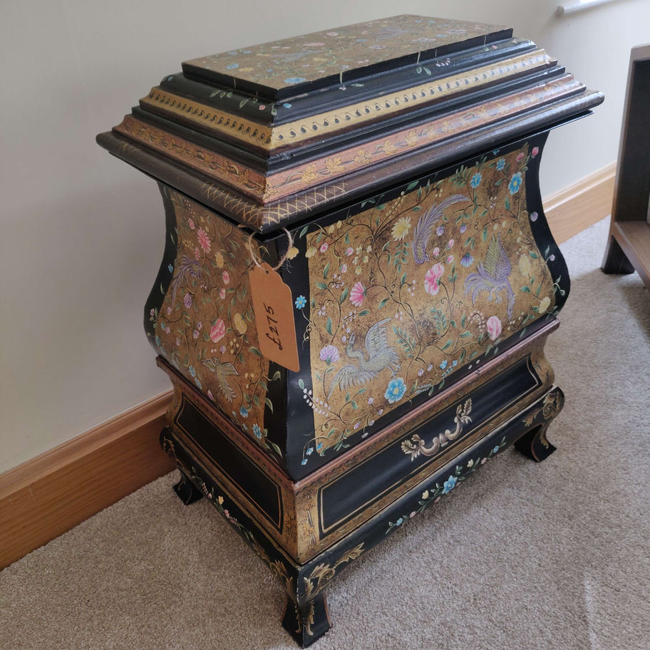 Vintage toleware hand painted large laquered wood and tin box