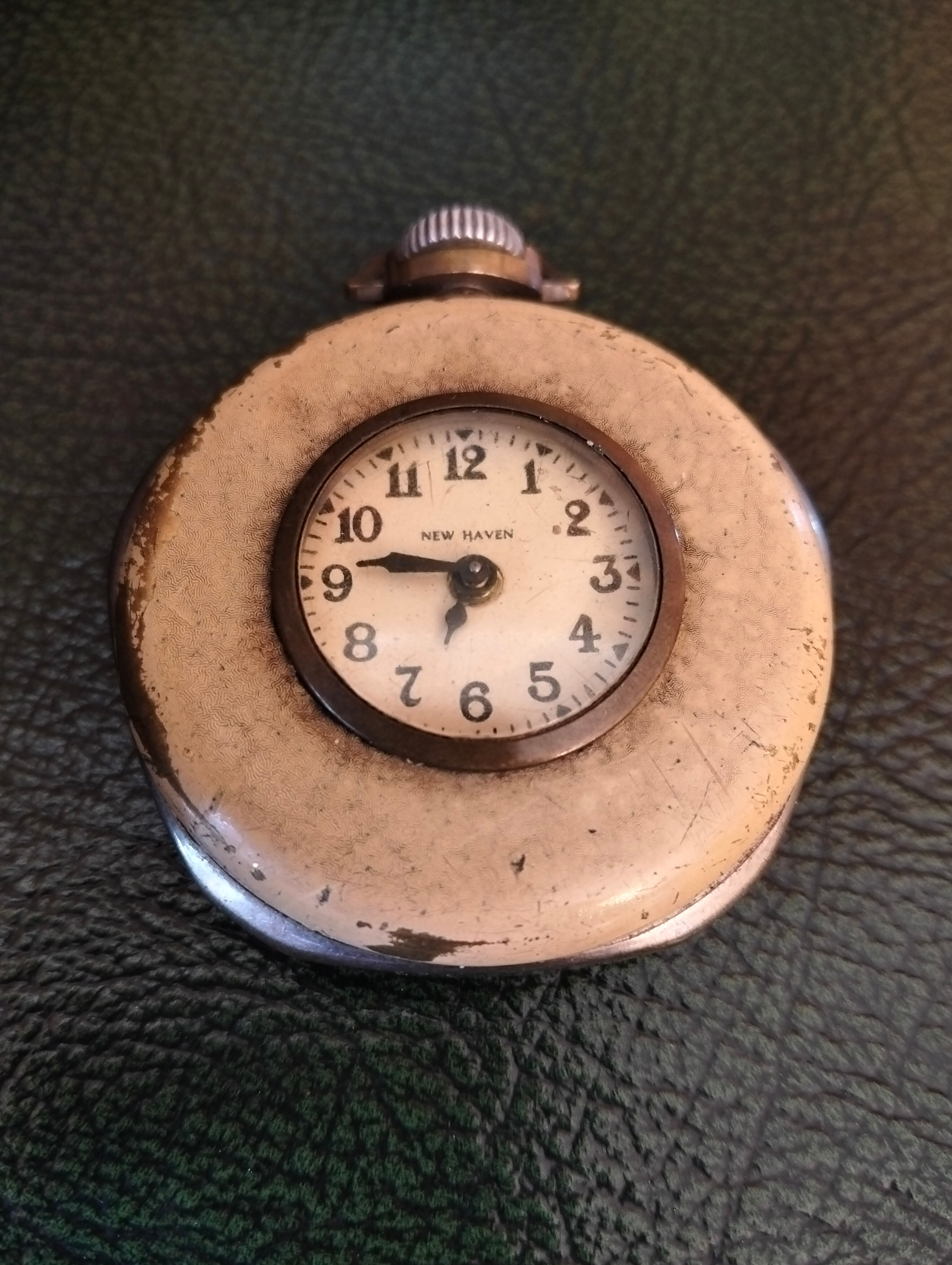 Antique New Haven Pocket Watch / Pendant Watch – Non-Working – Repair or parts