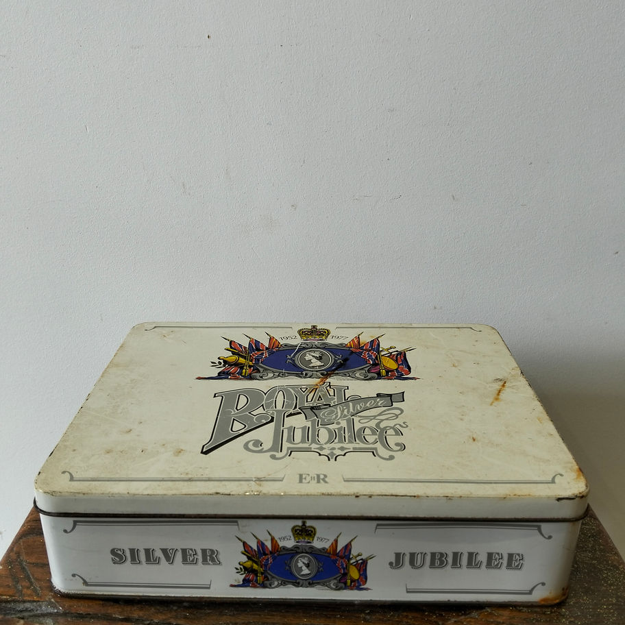 Vintage 1977 Royal Silver Jubilee Souvenir Stationery Tin by Spicers Ltd Sawston