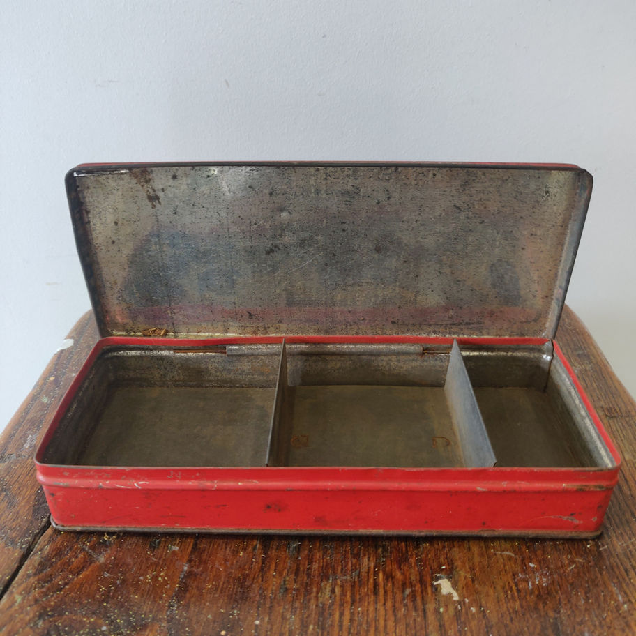 Vintage 1940s / 50s Elastoplast tin