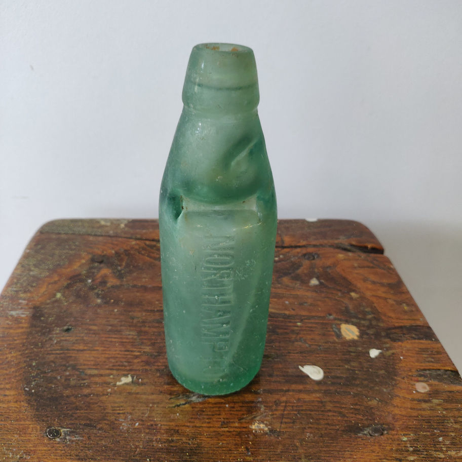 Antique early 20th century codd glass bottle with original stopper amazing!!