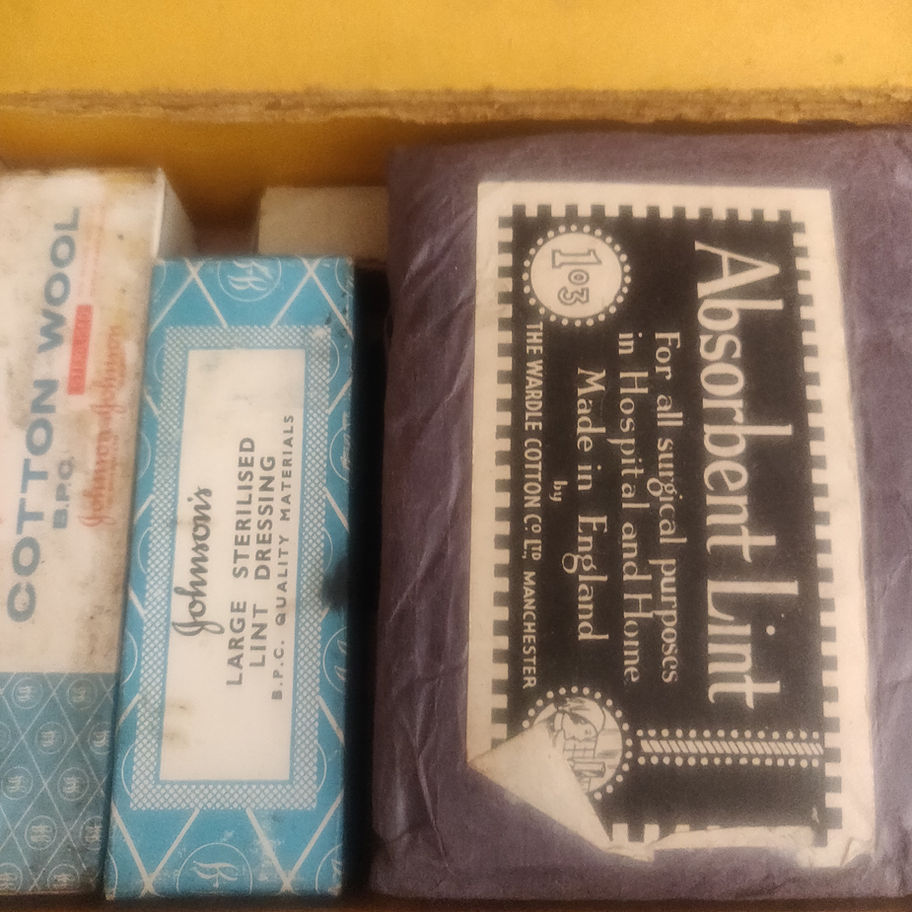 Vintage 1950s boots the chemist home first aid kit in original box with contents