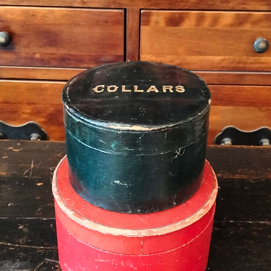 Vintage Red Cardboard Collar Box – Early 20th Century