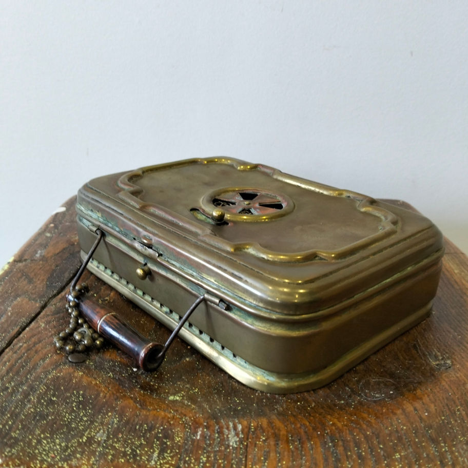Antique Victorian late 19th or early 20th century brass chaufferette stoker