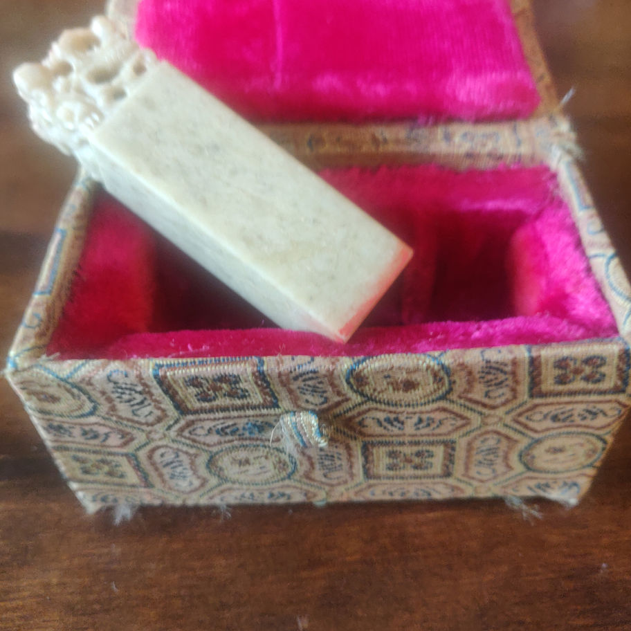 Vintage Chinese stone hand carved stamp in original velvet lined box