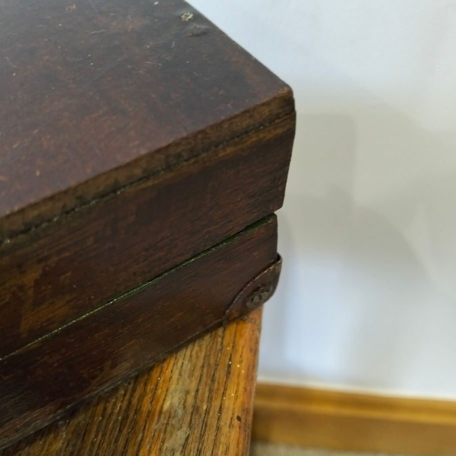 Vintage Wooden possibly mahogany Storage Box with Green Felt Interior