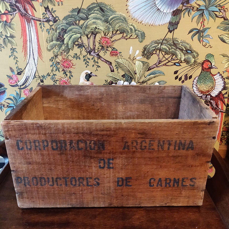 Vintage cap corned beef pine crate fantastic decorative item!