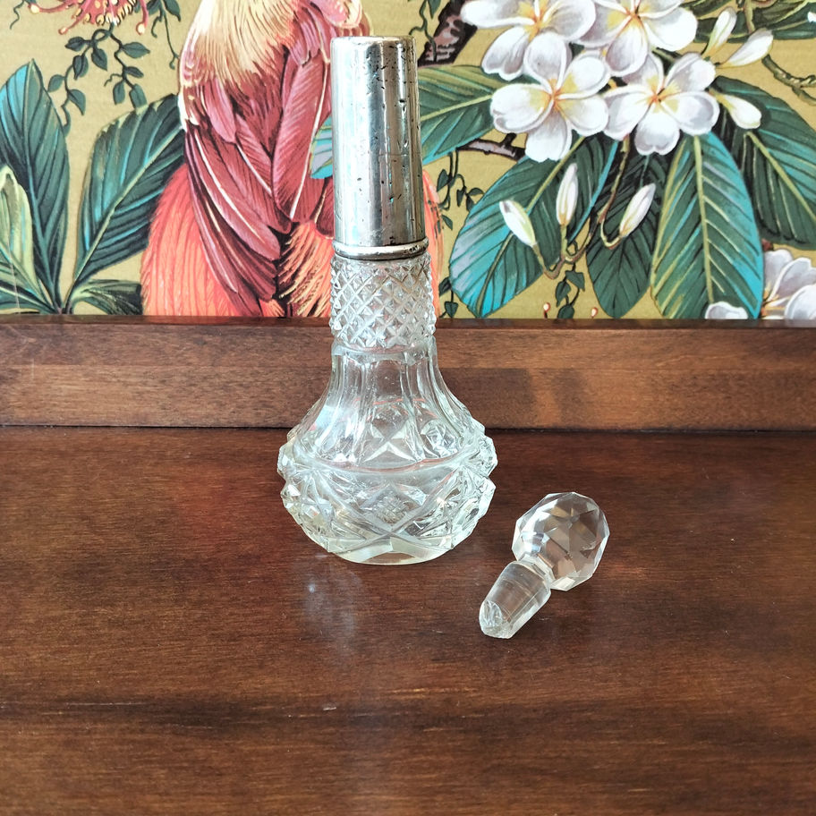 Antique Edwardian Sterling Silver & Cut Glass Scent Bottle with Faceted Stopper