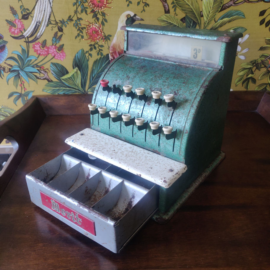Vintage merit metal toy cash register makes a lovely cha ching sound !!