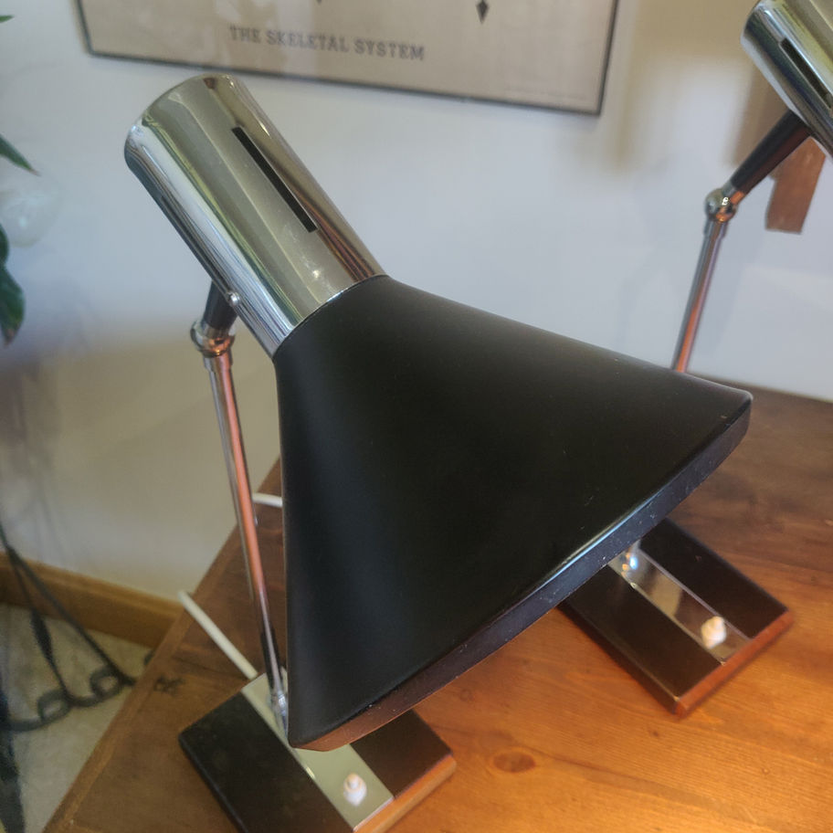 Vintage 1960s / 70s sis Leuchten Bauhaus revival pair of bedside/ desk lamps !!