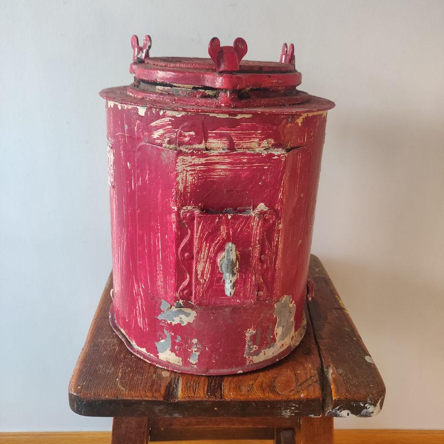 Antique Victorian late 19th century heavy cast metal ships towing lamp amazing!