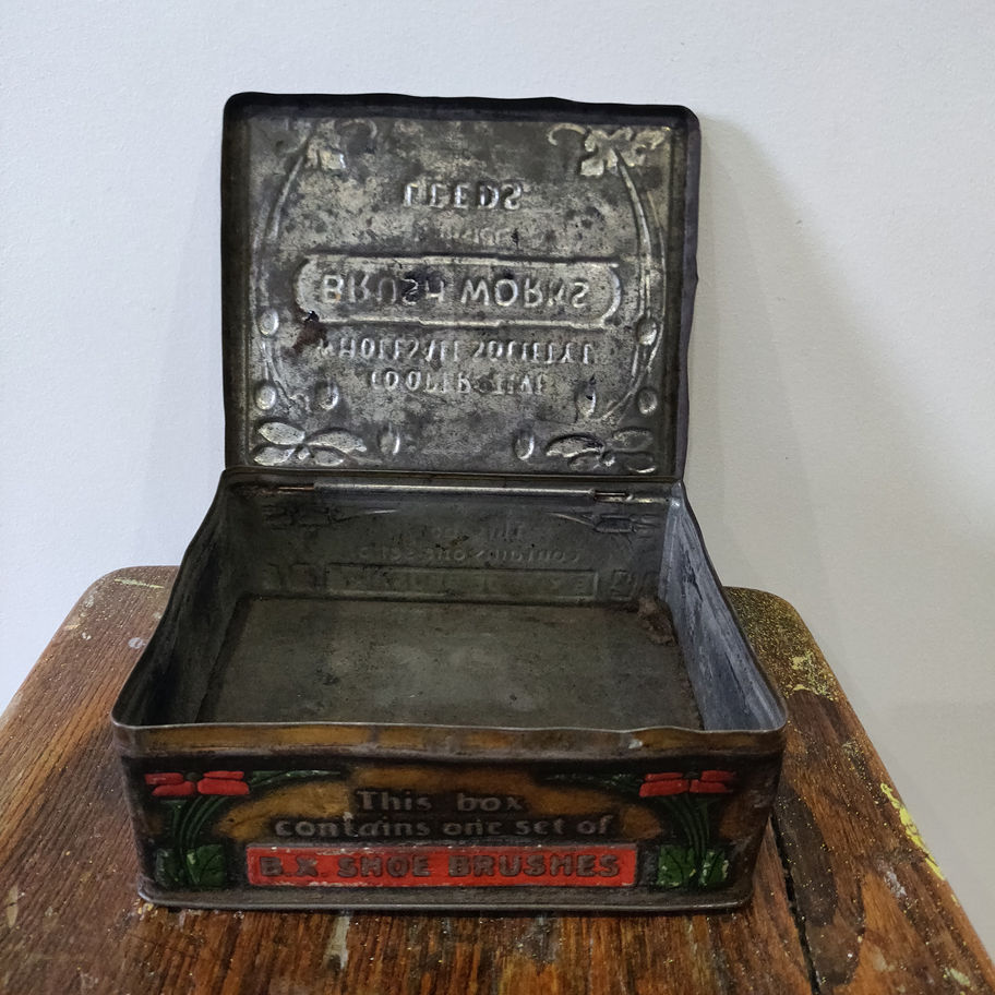 Antique early 20th century Co op Wholesale Society (CWS) Art Nouveau shoe tin