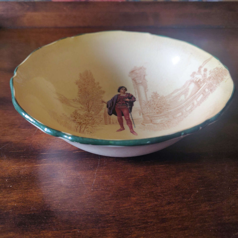 Antique Edwardian (1920s) royal doulton small Romeo bowl