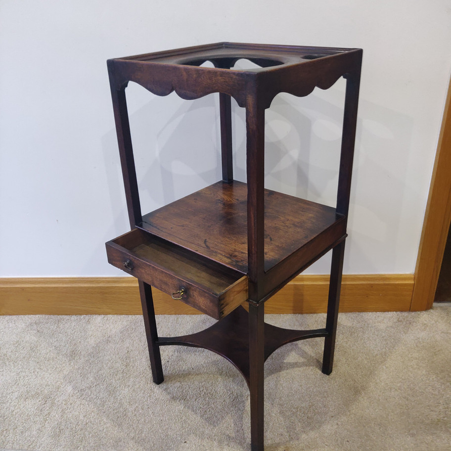 Antique George III 1780s ? Mahogany small wash stand with copeland wash bowl etc