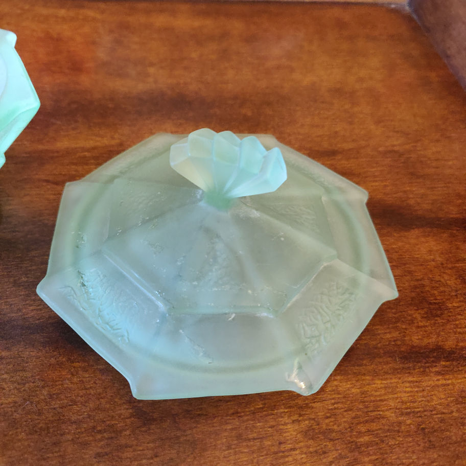 Antique art deco 1920s uranium glass dressing table jar incredible condition