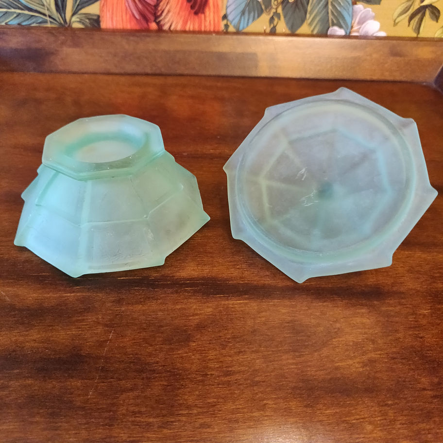 Antique art deco 1920s uranium glass dressing table jar incredible condition