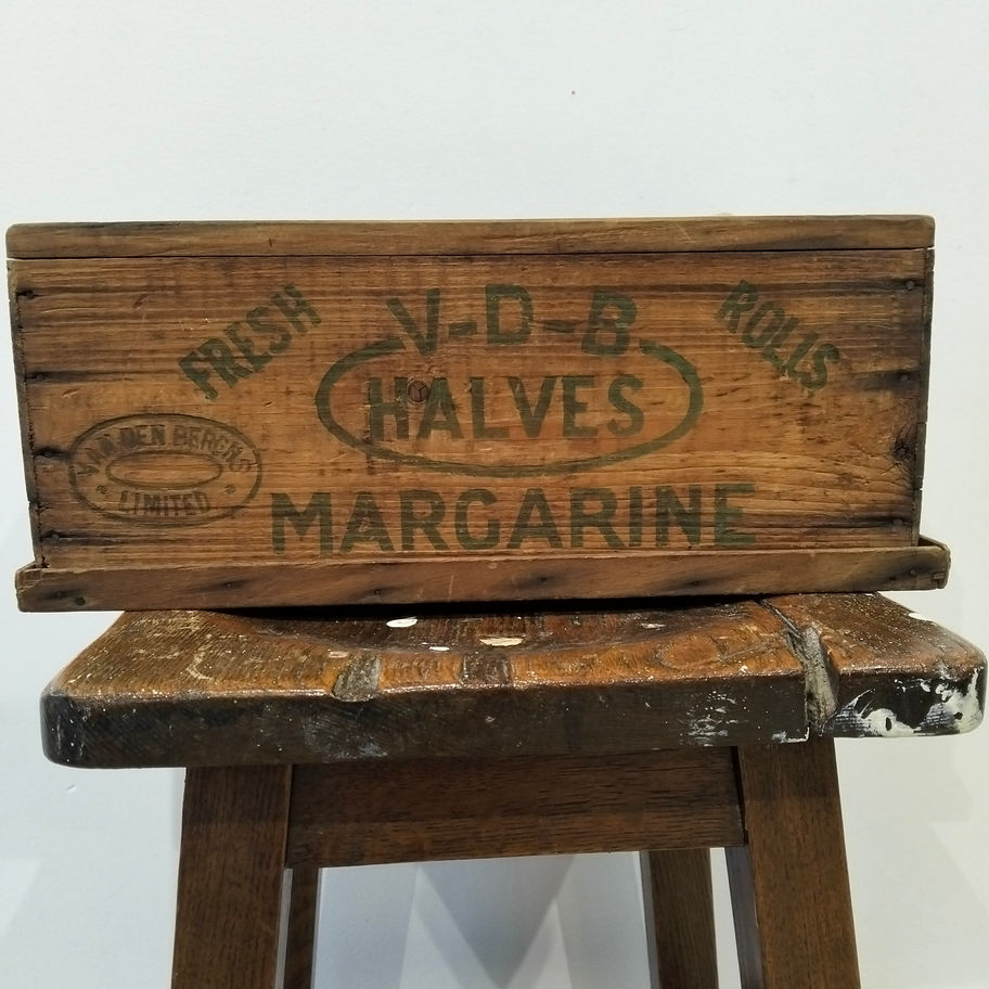 Vintage Wooden ‘Fresh V-D-B Halves Margarine’ Crate – Den Berghs Ltd very rare!!