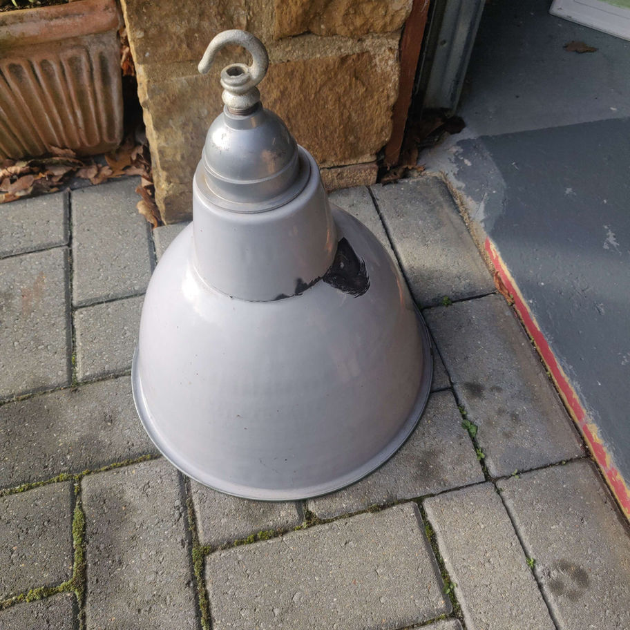 Vintage probably 1940s /50s enamel industrial shade original not reproduction!