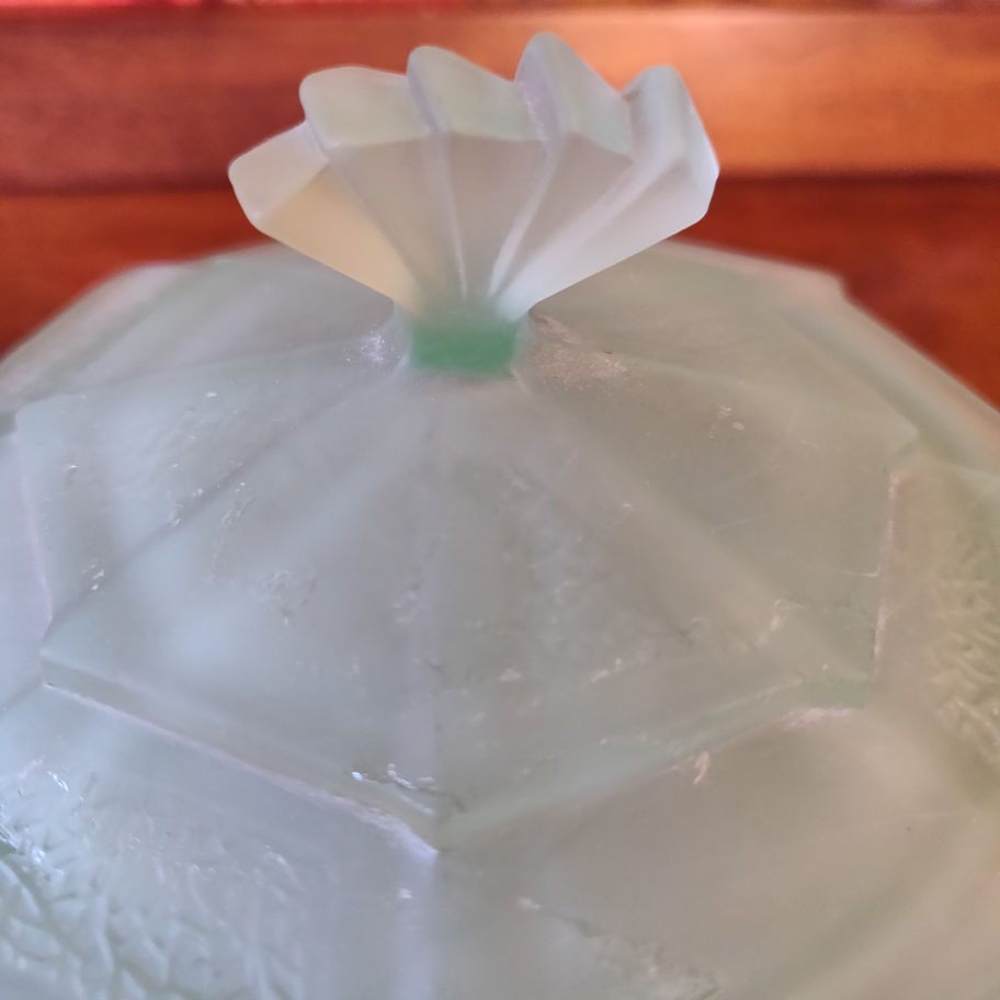 Antique art deco 1920s uranium glass dressing table jar incredible condition