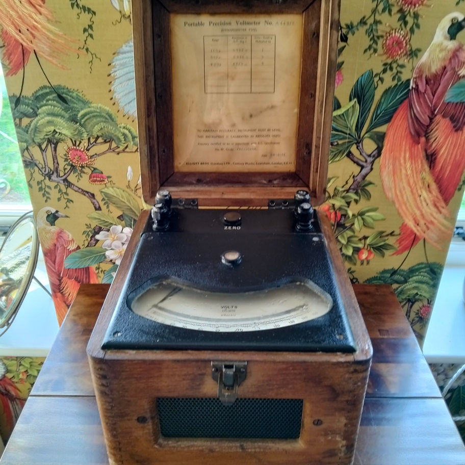 Vintage pair of Portable Precision Wattmeter – Elliott Brothers Ltd, London –