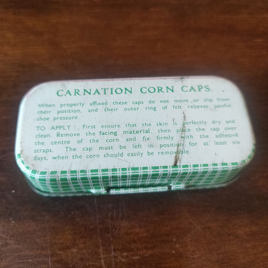 Vintage small carnation corn caps decorative tin 1950s