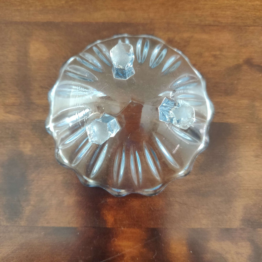 Small blue 3 legged decorative bowl