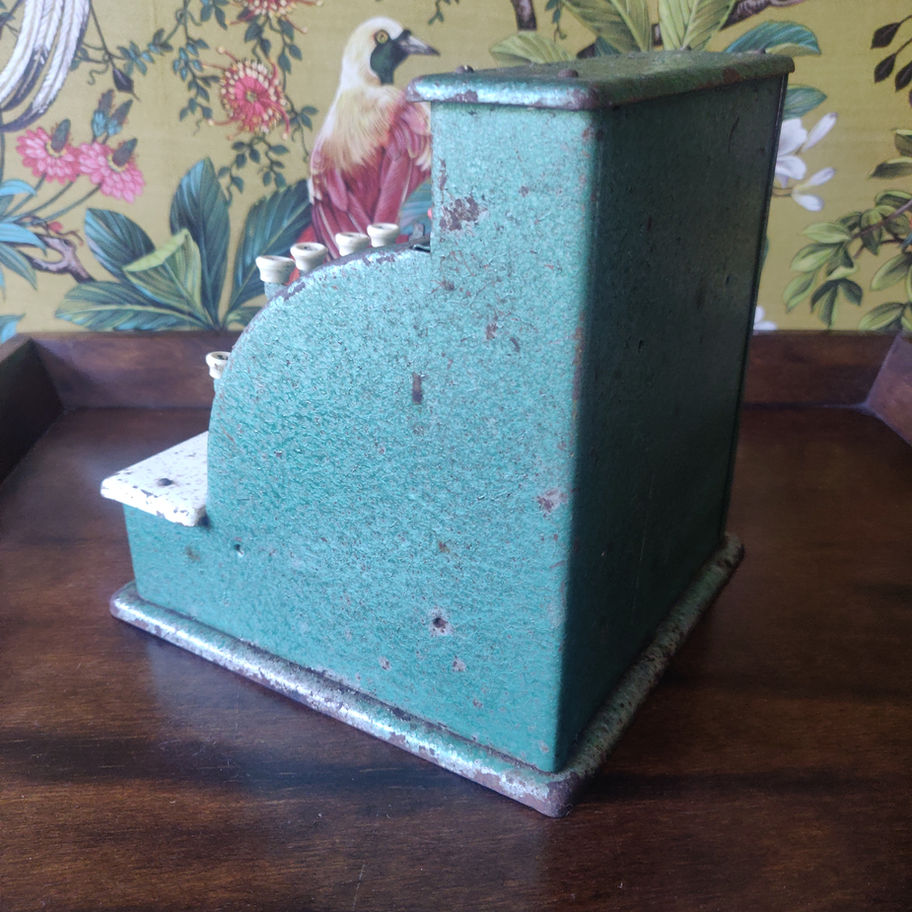 Vintage merit metal toy cash register makes a lovely cha ching sound !!