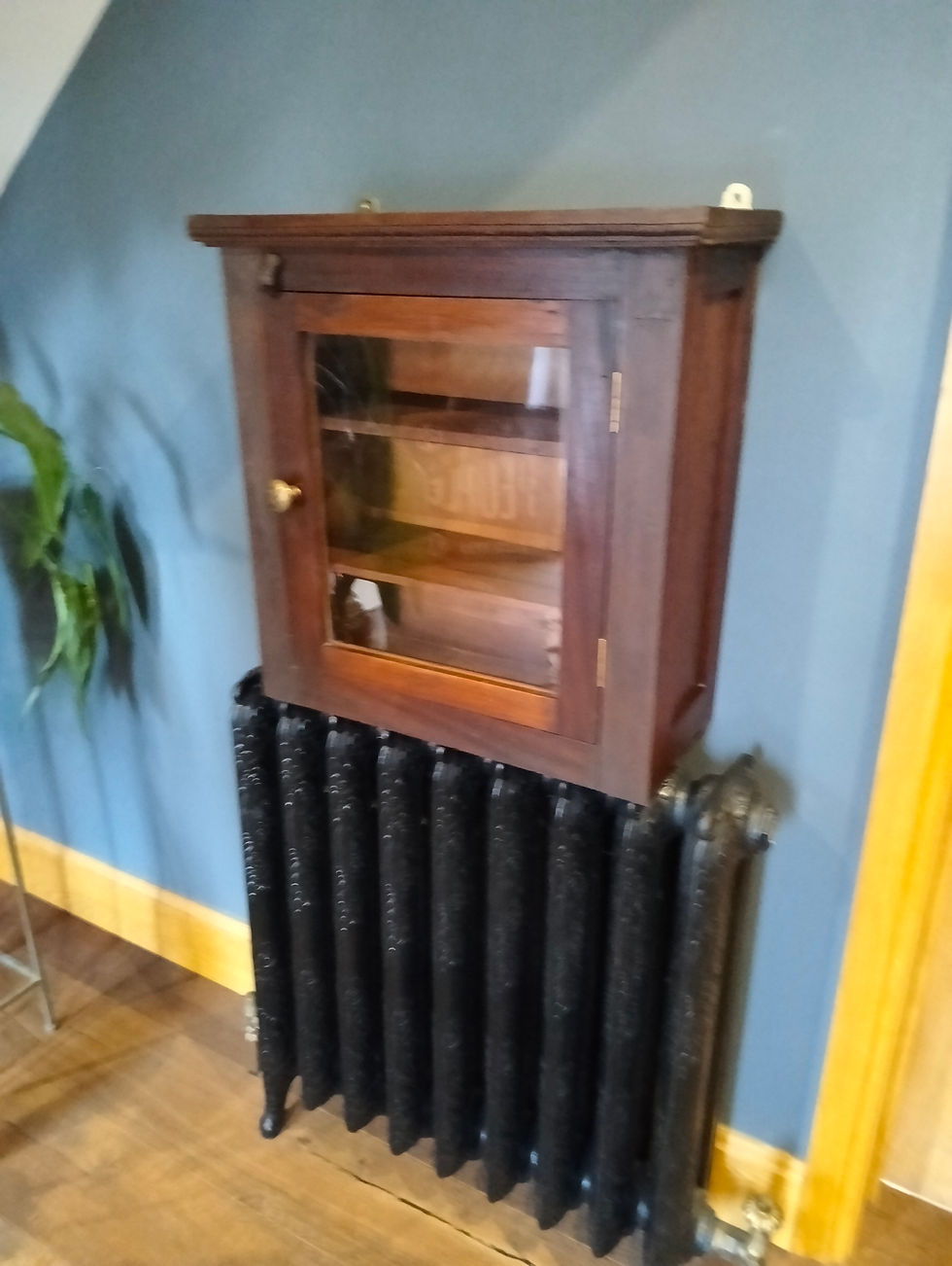 Miniature : Antique Victorian early 20th Century oak display cabinet