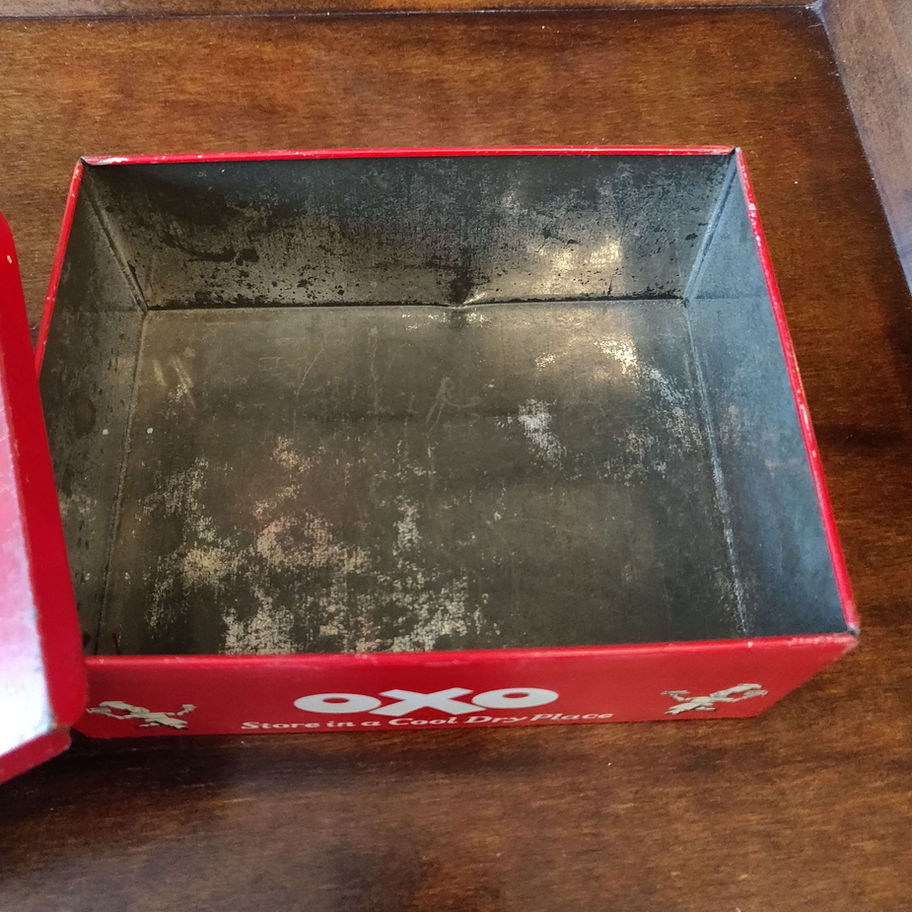 Vintage 1952? By appointment to H M king George V1 oxo tin