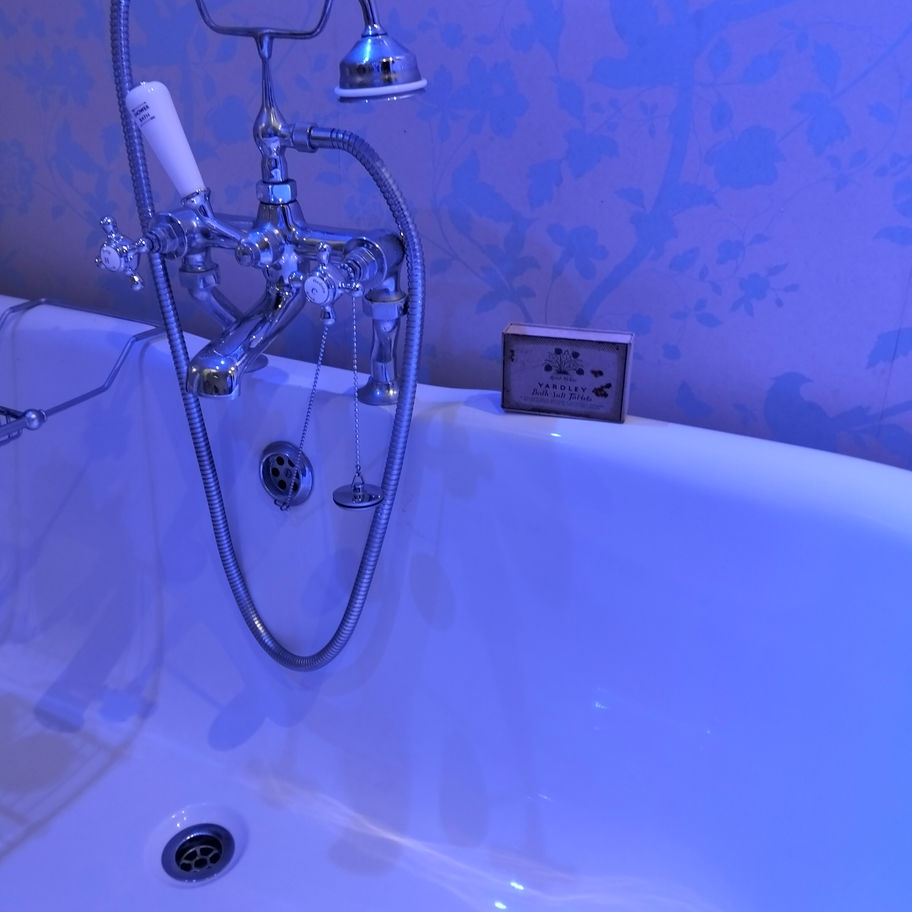 Vintage Yardley bath salt tablet cardboard box rare!!