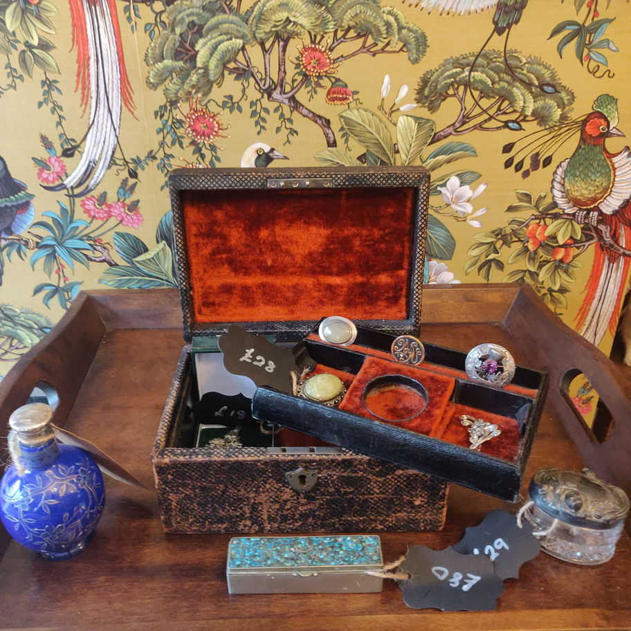 Antique Victorian late 19th century leather bound probably oak jewellery box