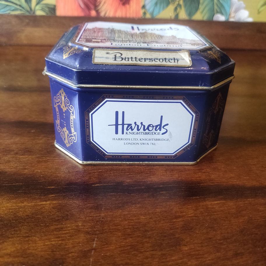 Vintage 2002 Harrods of Knightsbridge London England butterscotch sweet tin