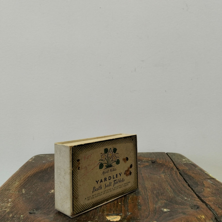 Vintage Yardley bath salt tablet cardboard box rare!!