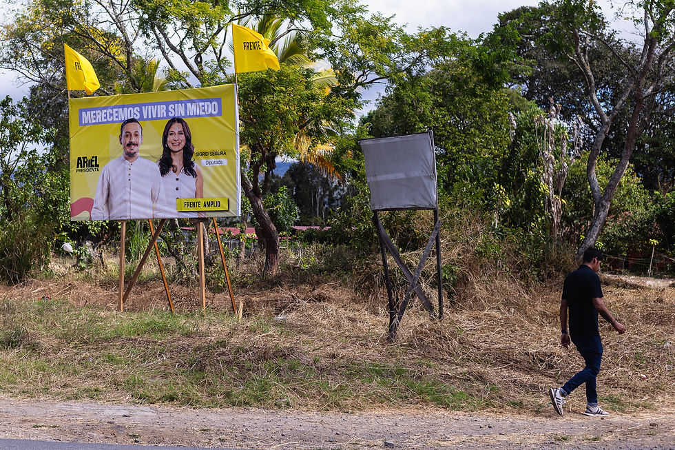 ¿Una izquierda de derecha?. Fotografía: Allan Barboza-Leitón | Colectivo de Comunicación LaKanaya.