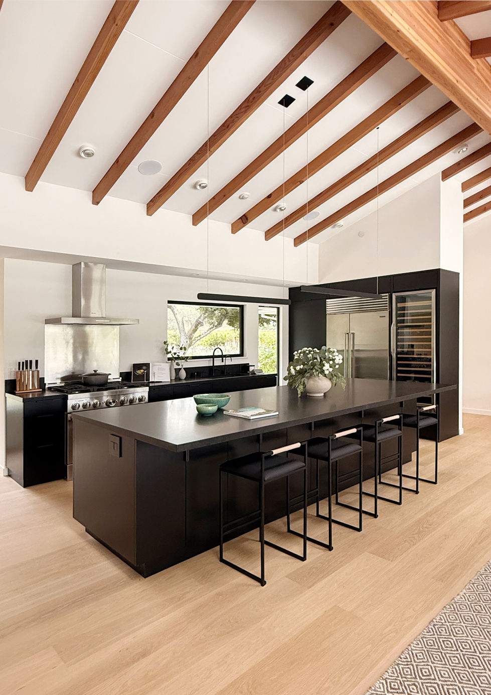 Full black Luxury modern kitchen in Healdsburg, CA