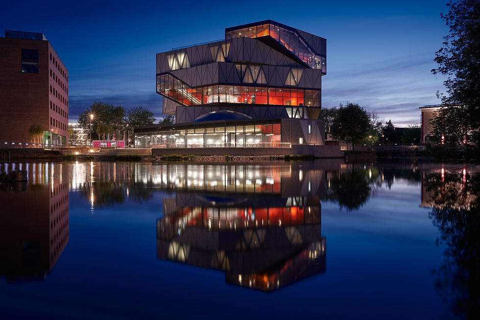 maierlighting-lichtplanung-lichtdesign-experiementa-heilbronn-aussen.jpg