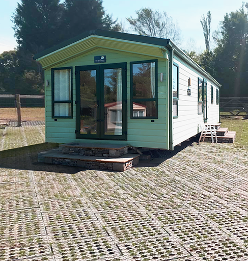 Mobile home on slabs brighter.png