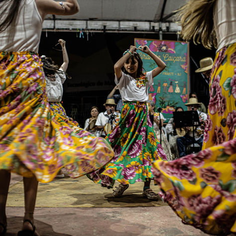 Praianos apresentam Ciranda Caiçara gratuita no Cine+Paraty em 12 de dezembro