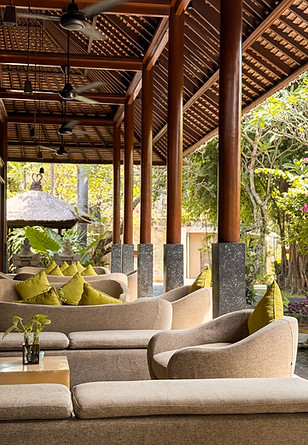 Legian Beach Hotel