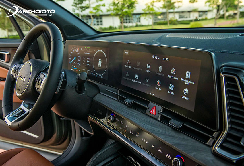 Taplo Sportage 2023 cực kỳ ấn tượng với bộ đôi màn hình tràn viền