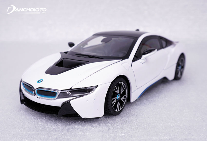 Mô hình BMW i8
