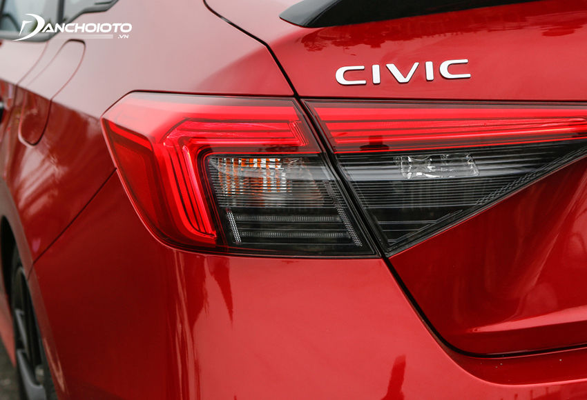 Cặp đèn hậu LED Honda Civic 2023 thanh mảnh, đồ hoạ đa chiều sắc sảo hút mắt