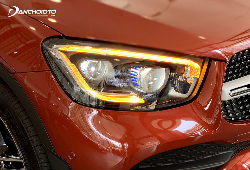 Mercedes GLC 300 4MATIC 2023 lắp ráp được trang bị đèn chiếu sáng Multi-Beam LED