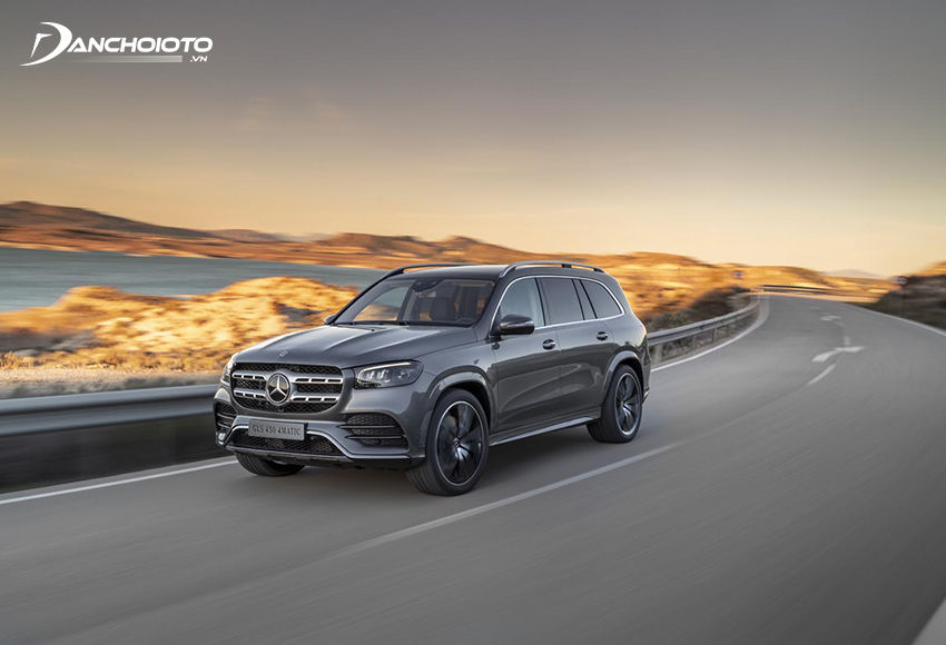Khối động cơ I6 3.0L đưa Mercedes GLS 450 4MATIC tăng tốc mạnh mẽ, lướt đi êm ái