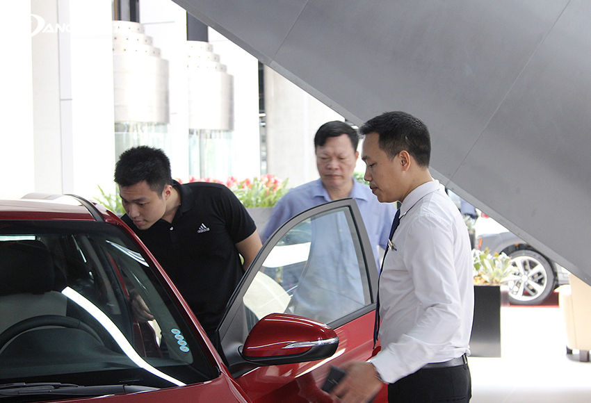 Trước khi xe ra mắt phiên bản mới là thời điểm thích hợp mua xe ô tô để có được giá rẻ nhất