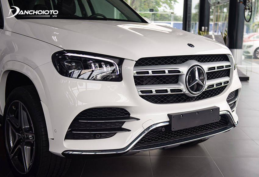 Cản trước GLS 450 4AMTIC 2023 nở nang, cơ bắp với các hốc gió siêu lớn