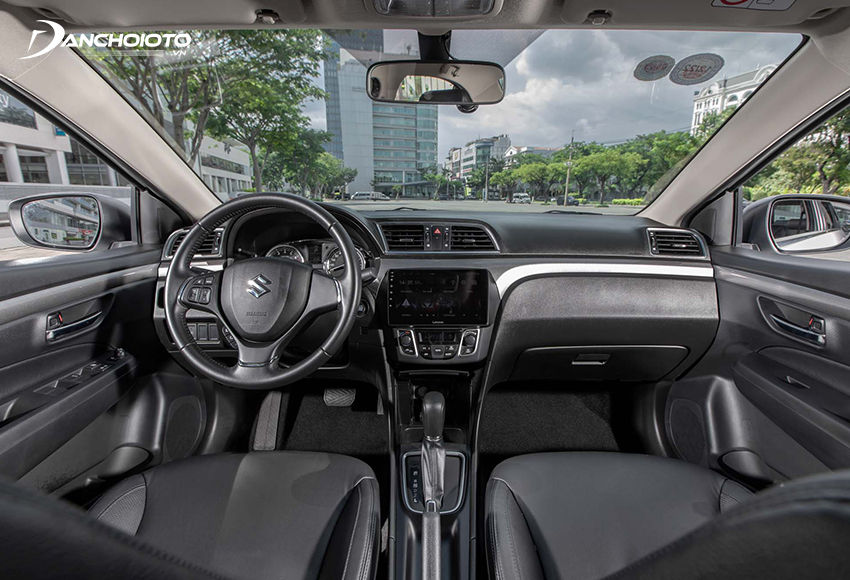 Taplo Suzuki Ciaz 2023 khá thô, chưa được tinh tế
