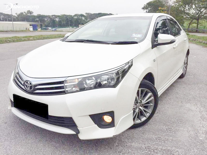 Toyota Altis 2015 tinh tế và sang trọng